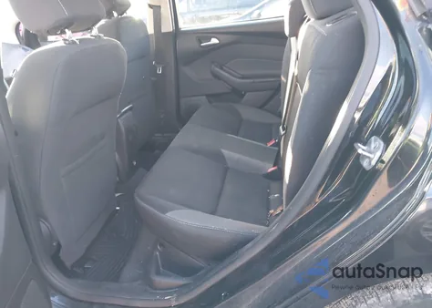 2014 Ford Focus Se z USA, uszkodzony, nr VIN 1FADP3F22EL347459